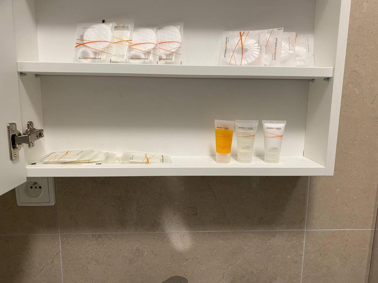 Appartement Perla Hradce à Hradec Králové Extérieur photo